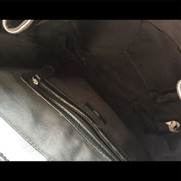 Backpack - Picture 2 of 3